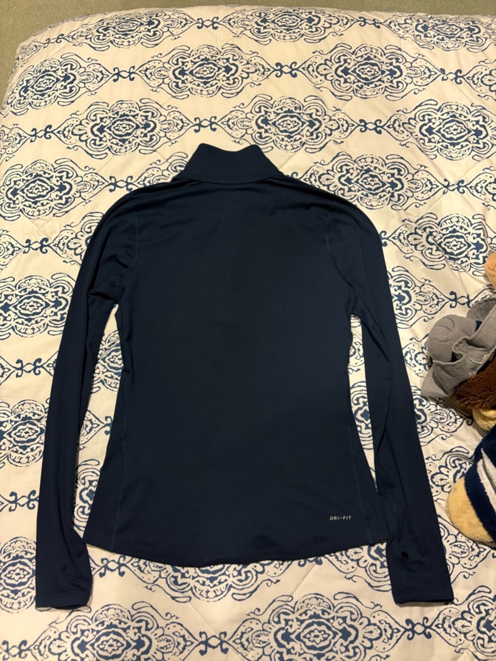 Nike Dri Fit Pullover - Picture 4 of 4